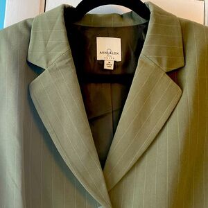NWT Anne Klein Size 16 Pant Suit Olive color